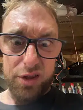 WIDBIGWHITECOCK online show from May 30, 2026, 4:52 am