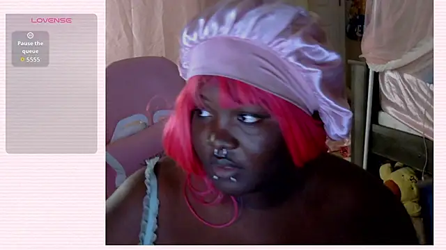 Snapshot of princesssukii chatting on July 1, 2026, 8:03 am princesssukii online show from July 1, 2026, 8:03 am