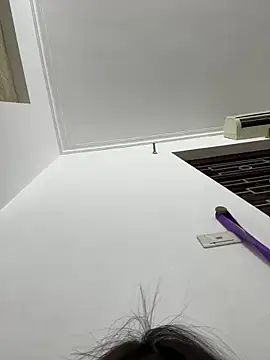 Lyli-122 online show from April 4, 2026, 8:10 am