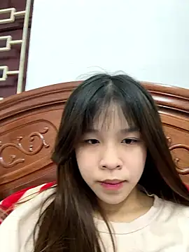 Lyli-122 online show from January 14, 2026, 10:30 am