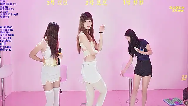 happpy-001 online show from January 15, 2026, 7:12 am