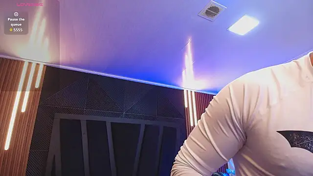 lorenzo walker 1 online show from March 12, 2026, 5:17 pm