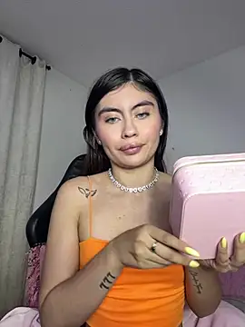 Snapshot of Stormi_th chatting on March 2, 2026, 1:17 am Stormi th online show from March 2, 2026, 1:17 am