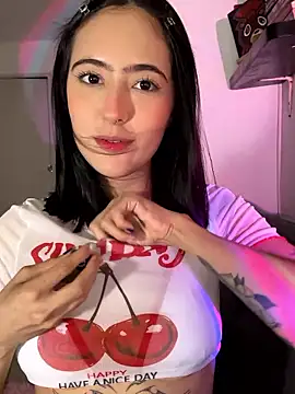 HinaSweet online show from February 5, 2026, 11:55 pm