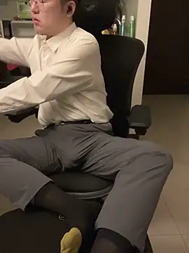 Snapshot of W0Ijn chatting on June 7, 2026, 12:21 pm W0Ijn online show from June 7, 2026, 12:21 pm