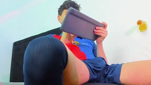 camilo model online show from February 24, 2026, 7:37 pm