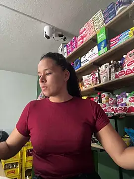 Snapshot of lannabellx chatting on February 17, 2026, 8:39 pm lannabellx online show from February 17, 2026, 8:39 pm