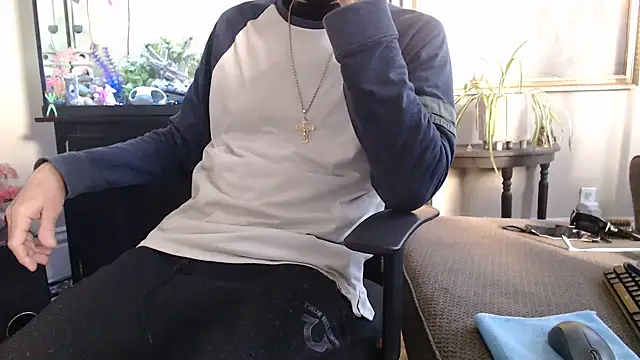 Snapshot of EspanolVato chatting on February 25, 2026, 10:20 pm EspanolVato online show from February 25, 2026, 10:20 pm