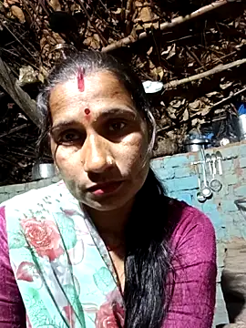 Hot bhi38 online show from April 14, 2026, 8:36 pm