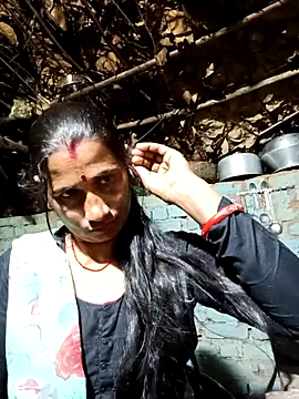 Hot bhi38 online show from April 12, 2026, 8:12 pm