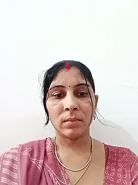 Snapshot of Hot_ree85 chatting on April 21, 2026, 11:17 am Hot ree85 online show from April 21, 2026, 11:17 am