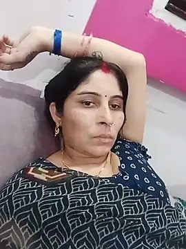Snapshot of Hot_ree85 chatting on May 21, 2026, 3:09 pm Hot ree85 online show from May 21, 2026, 3:09 pm