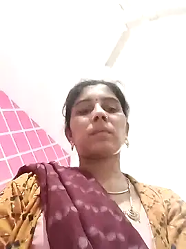 Hot ree85 online show from February 21, 2026, 4:47 am