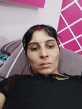 Snapshot of Hot_ree85 chatting on May 24, 2026, 8:03 am Hot ree85 online show from May 24, 2026, 8:03 am