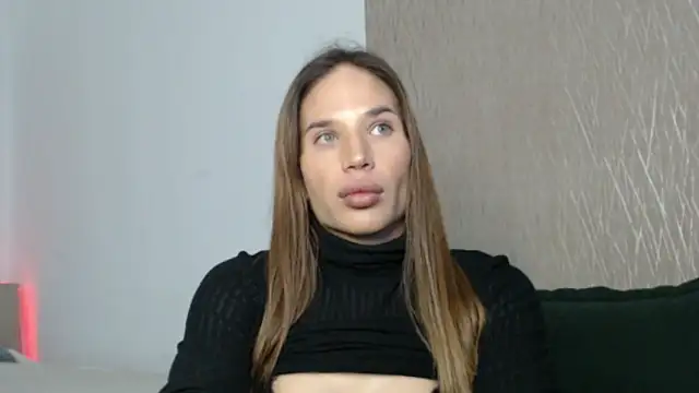 Coco Chanell  online show from January 11, 2026, 5:09 pm