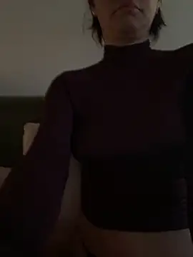 Snapshot of Bluedreams999 chatting on January 6, 2026, 3:27 pm Bluedreams999 online show from January 6, 2026, 3:27 pm