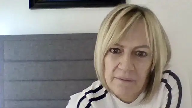 Snapshot of Milfshake227 chatting on March 1, 2026, 4:18 pm Milfshake227 online show from March 1, 2026, 4:18 pm
