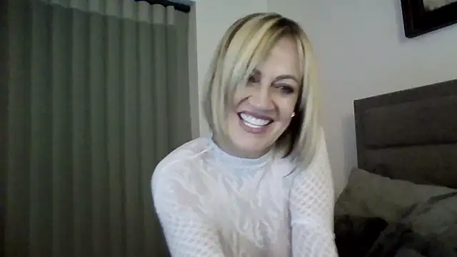 Milfshake227 online show from March 12, 2026, 1:44 am