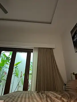 Snapshot of Milly_Meyson chatting on January 10, 2026, 7:47 am Milly Meyson online show from January 10, 2026, 7:47 am