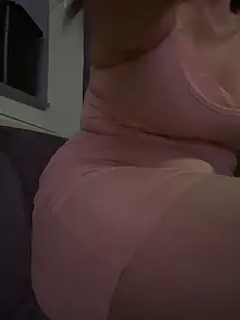 Snapshot of dzexiter chatting on January 5, 2026, 11:19 pm dzexiter online show from January 5, 2026, 11:19 pm