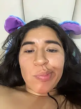 Minico25 online show from April 12, 2026, 2:53 pm