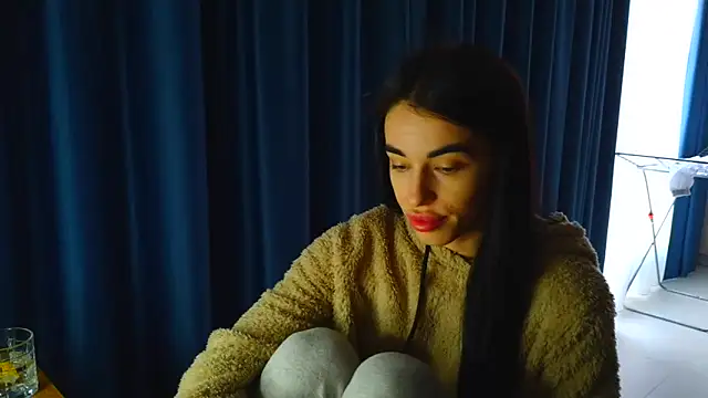 Vlada Elfie online show from April 1, 2026, 6:04 am