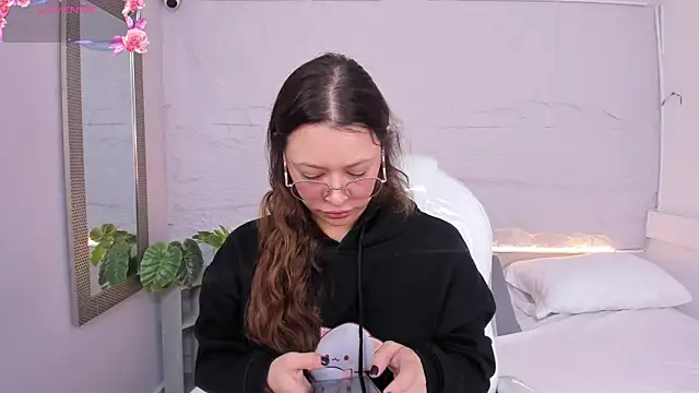 Snapshot of lanna_18_ chatting on April 24, 2026, 11:56 am lanna 18 online show from April 24, 2026, 11:56 am