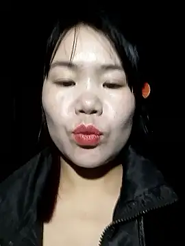 Snapshot of him220 chatting on February 12, 2026, 1:33 pm him220 online show from February 12, 2026, 1:33 pm