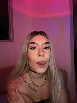 alesziarose  online show from January 15, 2026, 12:14 am