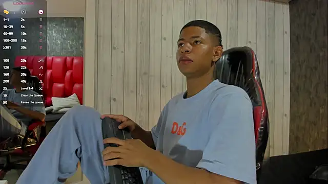  erick j online show from April 17, 2026, 8:22 pm