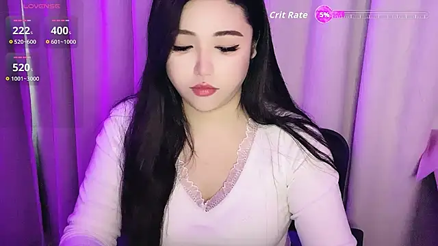 Snapshot of Missqiu-w chatting on February 1, 2026, 7:50 am Missqiu-w online show from February 1, 2026, 7:50 am