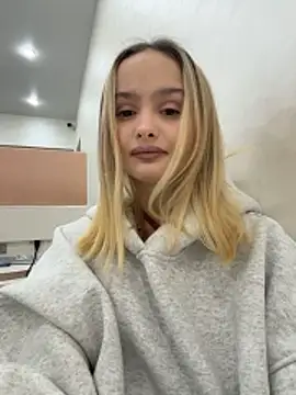 KittyOdley online show from January 19, 2026, 6:39 am