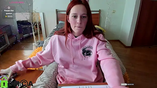 Lily Viola online show from February 11, 2026, 10:37 am