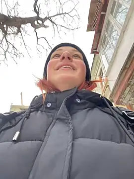 Lily Viola online show from February 4, 2026, 8:20 am