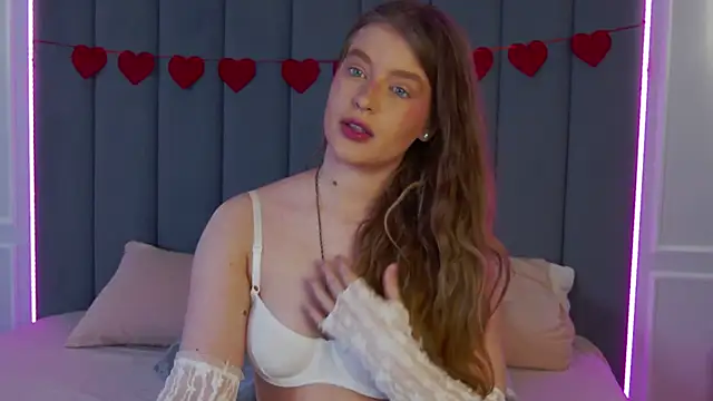 Snapshot of Mila_Hart chatting on March 1, 2026, 6:41 pm Mila Hart online show from March 1, 2026, 6:41 pm