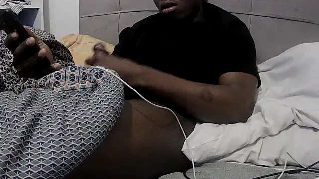 Snapshot of Bigchocco chatting on February 6, 2026, 2:24 pm Bigchocco online show from February 6, 2026, 2:24 pm