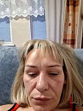 Snapshot of MissKryss chatting on February 9, 2026, 6:39 pm MissKryss online show from February 9, 2026, 6:39 pm