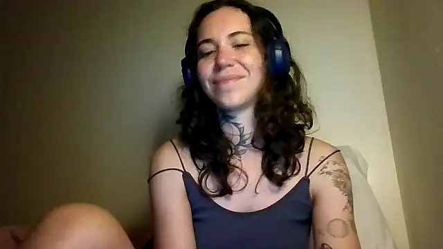 Dirty Pink online show from March 2, 2026, 9:55 pm