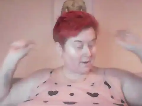 BustyRedxx online show from February 4, 2026, 11:27 am