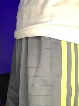 alexx 23cm online show from April 15, 2026, 12:49 am