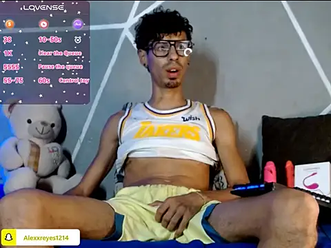 Snapshot of alexx_23cm chatting on May 22, 2026, 3:48 am alexx 23cm online show from May 22, 2026, 3:48 am