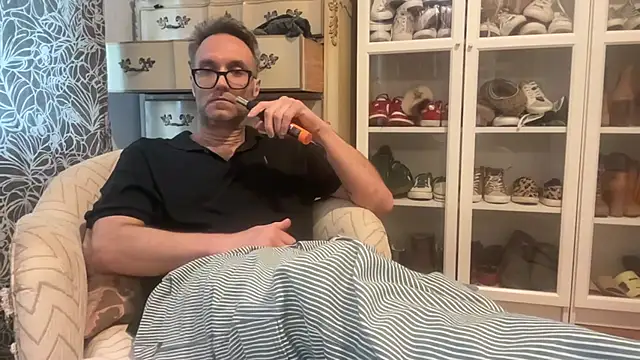 Snapshot of wolverinedream chatting on February 12, 2026, 11:48 pm wolverinedream online show from February 12, 2026, 11:48 pm