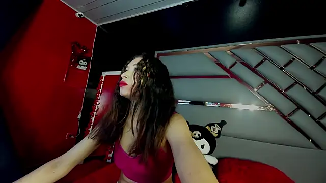 Clarita Hill online show from March 19, 2026, 7:47 pm