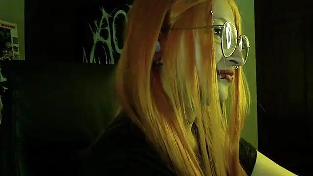 Aoidandelion online show from March 25, 2026, 11:47 pm