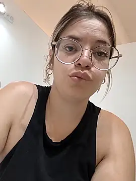 gisequeen online show from February 11, 2026, 3:56 pm