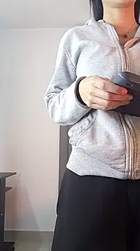 Snapshot of saray_reesee chatting on February 26, 2026, 4:29 pm saray reesee online show from February 26, 2026, 4:29 pm