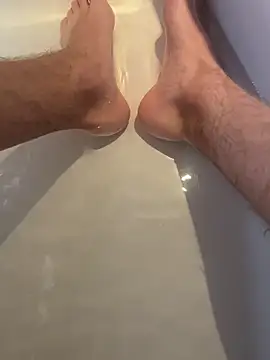 hot-young-guy online show from January 7, 2026, 9:03 am