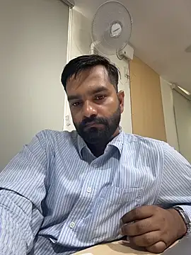 Snapshot of Rahil_94 chatting on June 22, 2026, 4:20 am Rahil 94 online show from June 22, 2026, 4:20 am