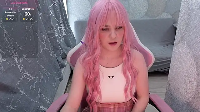 Snapshot of Mistress-Stella chatting on March 3, 2026, 3:35 am Mistress-Stella online show from March 3, 2026, 3:35 am