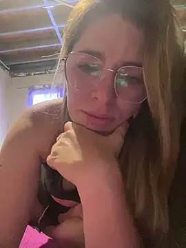 soyanahii online show from April 4, 2026, 12:23 pm